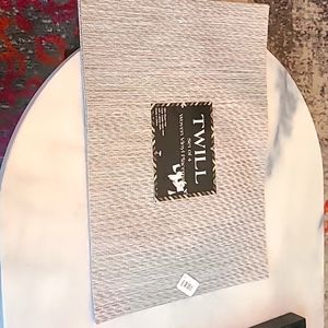 NWT Twill set of 4 Woven vinyl placemats